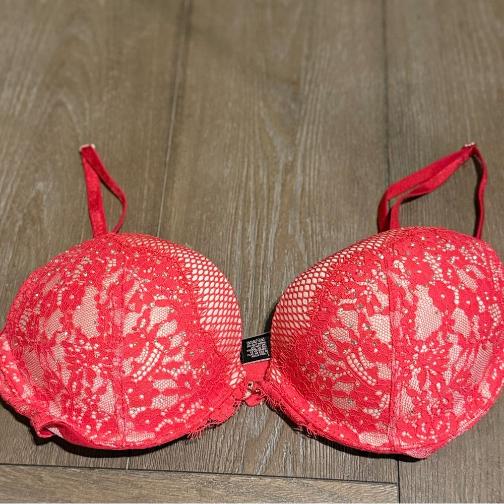 Victoria's Secret Very Sexy Push Up Vibrant Red Lace Bra